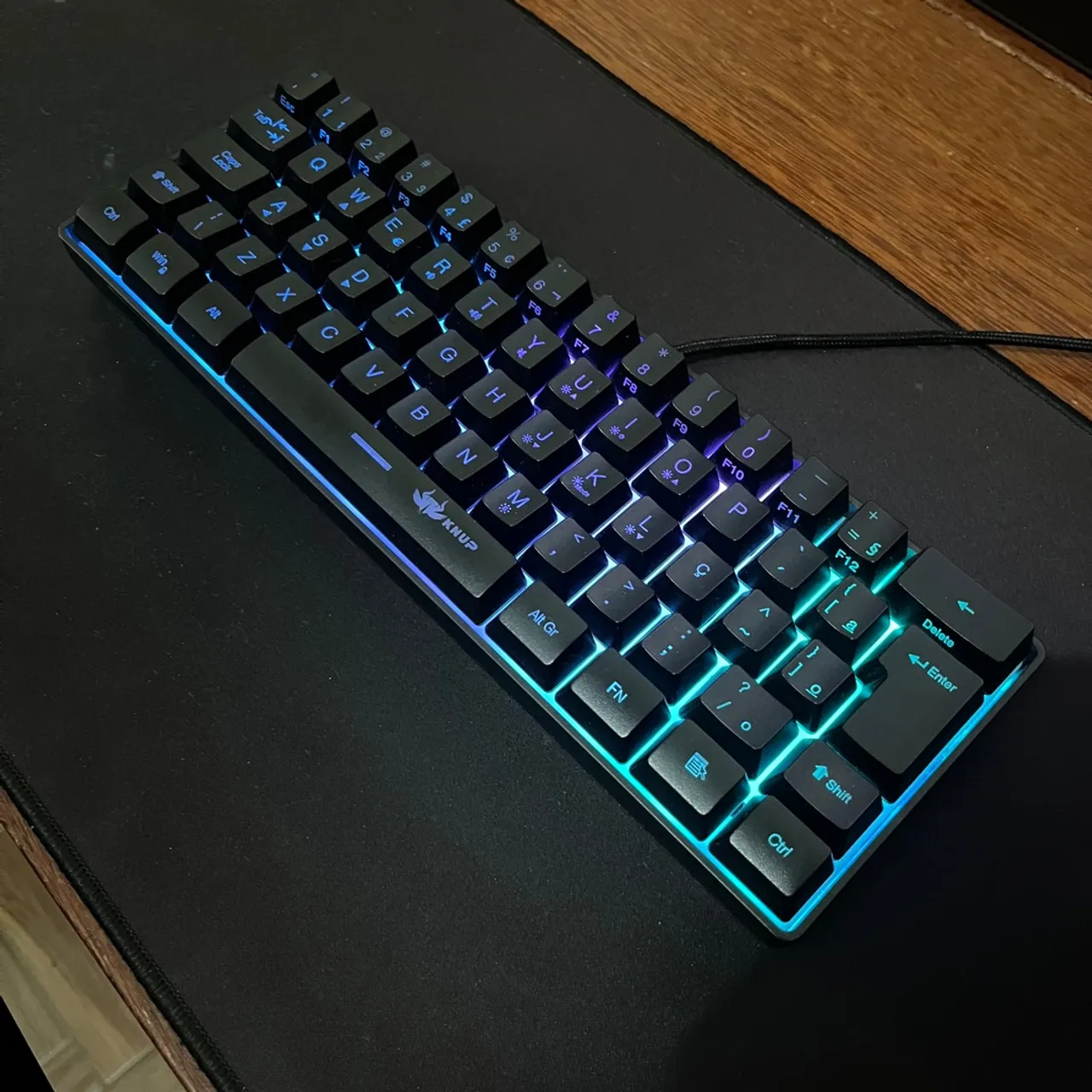Teclado rgb 60% - Knup