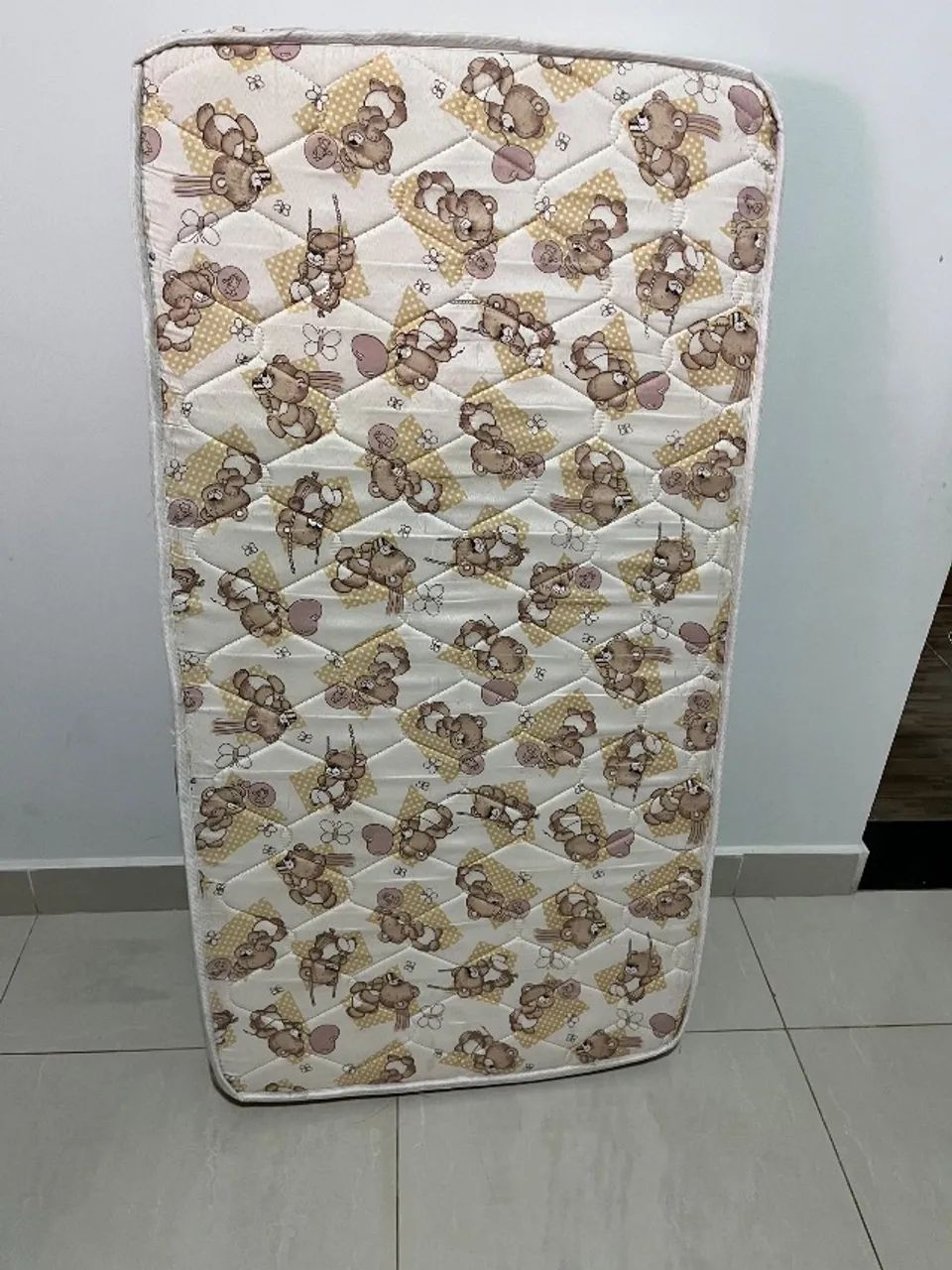 Colchão de berço tamanho americano 