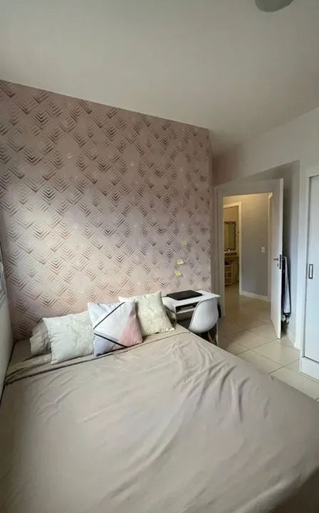Alugo lindo QUARTO em Itacorubi - Apenas mulheres - Foto 3