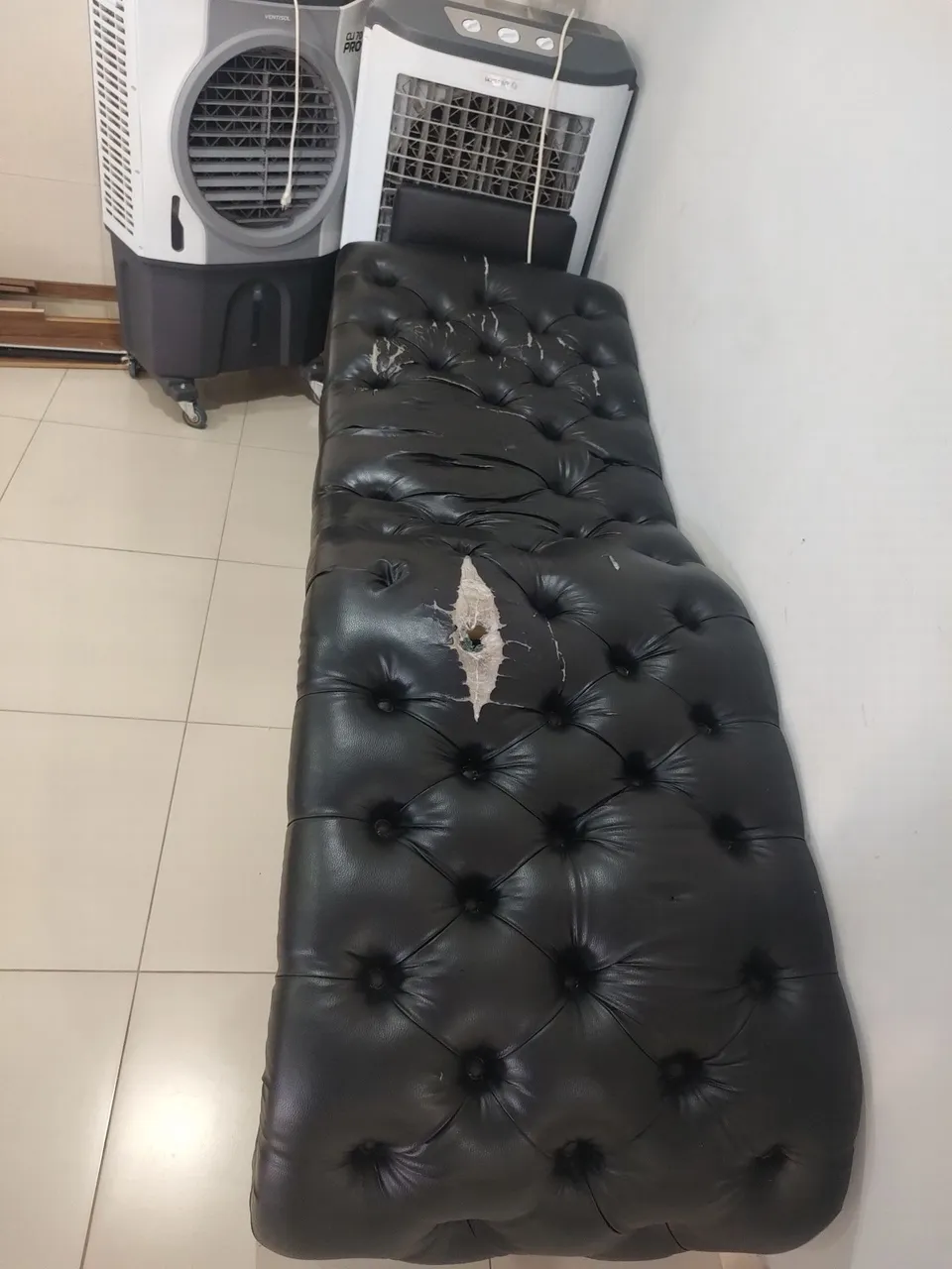 Maca de Couro com Botões