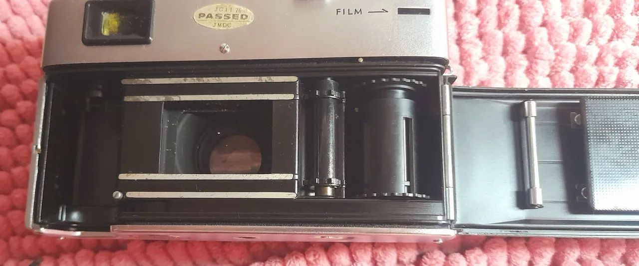 Camera antiga Minolta 7s funcionando  - Foto 4