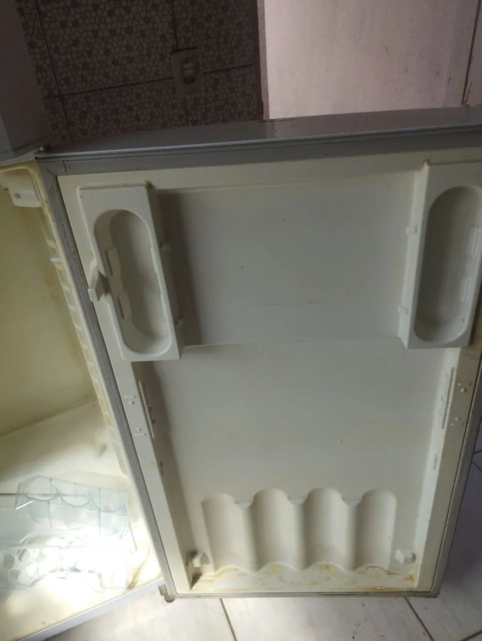 Geladeira Brastemp - Design Moderno e Eficiência - Foto 4