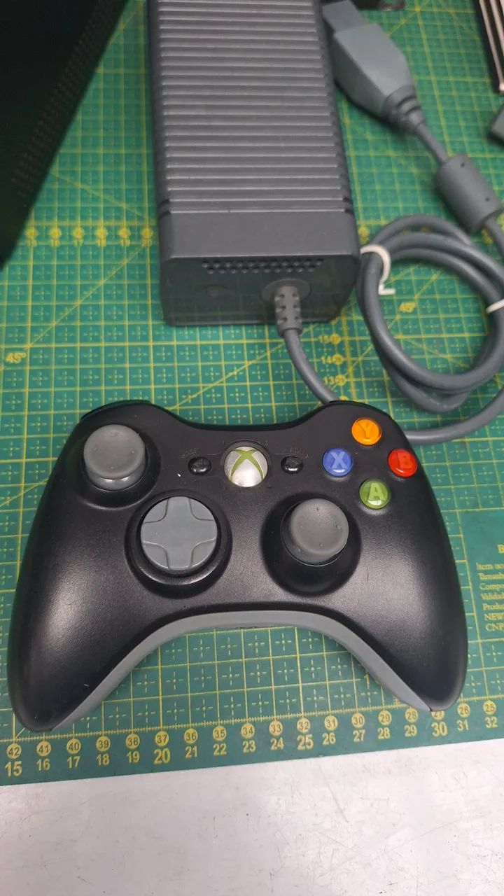 Xbox 360 fat elite + HD 120 gb completo  - Foto 3