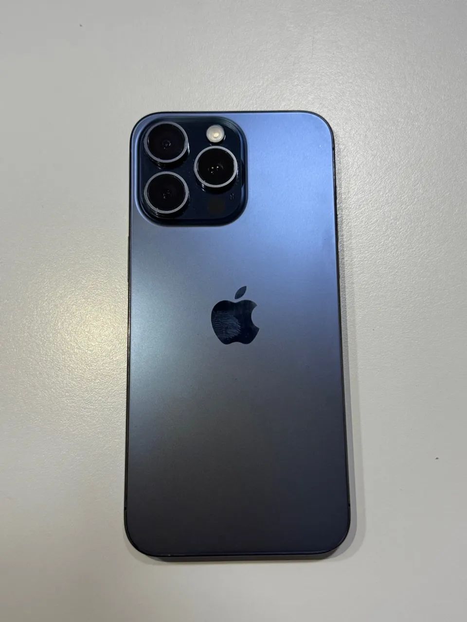 iPhone 15 Pro Max - 256G Azul  - Foto 2