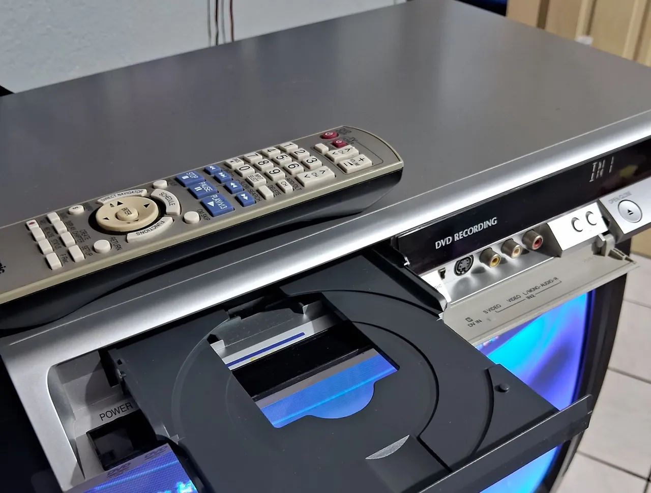 Aparelho Dvd Gravador Panasonic DMR ES15 - Foto 4