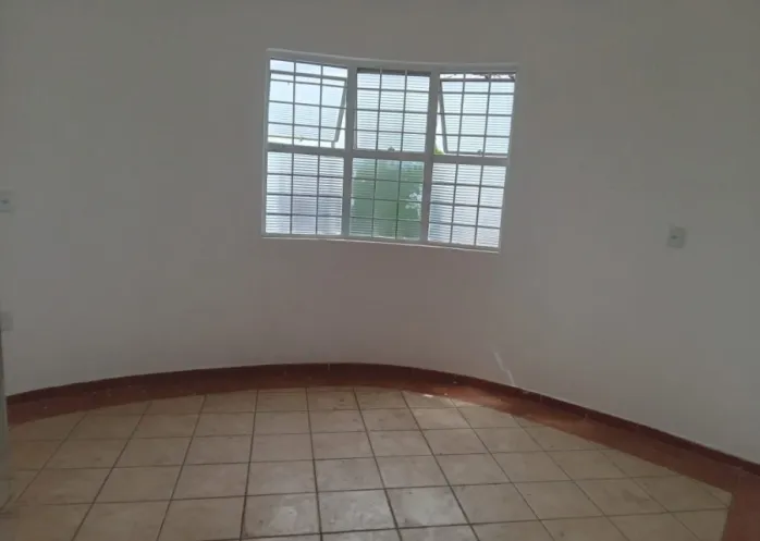 Salas comerciais no Jd. Magnólia/ 3 Salas/ 2 Wc´s/ Cozinha/ Aluguel 1.800,00