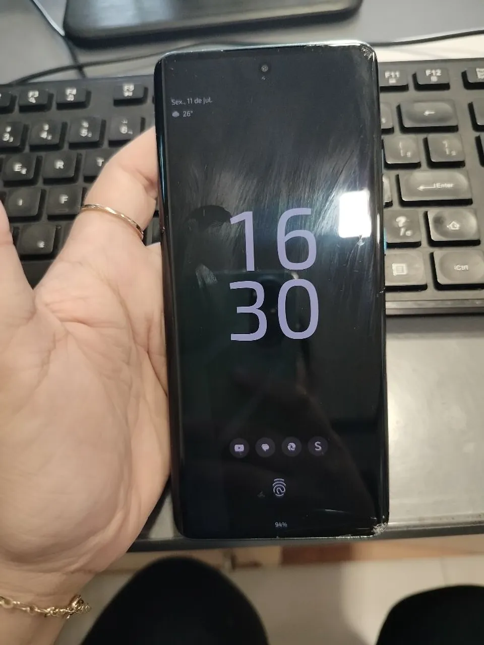 Motorola Edge 40 Neon-usado