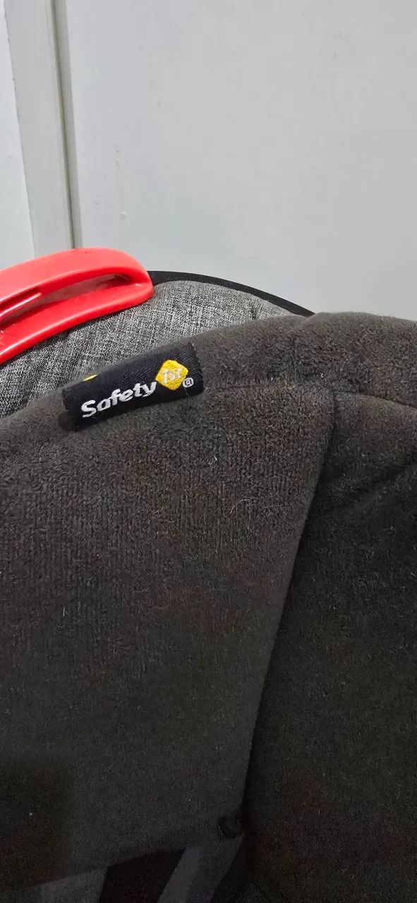 Vendo cadeirinha de bebê Safety!  - Foto 3