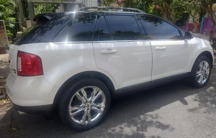 Edge Limited 3.5 V6 AWD 2013