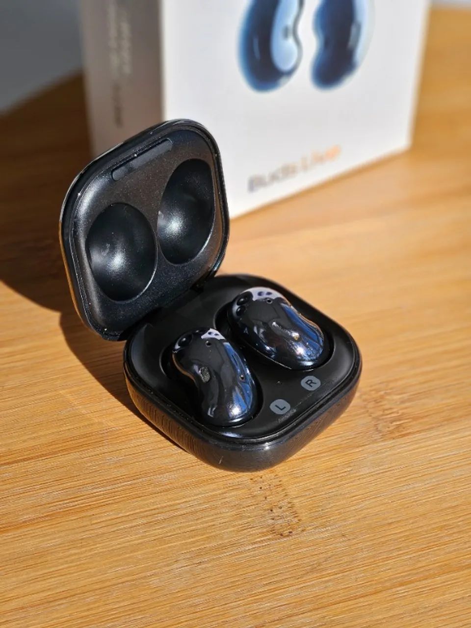 Galaxy Buds Live - Fones Bluetooth da Samsung (Original) - Foto 2