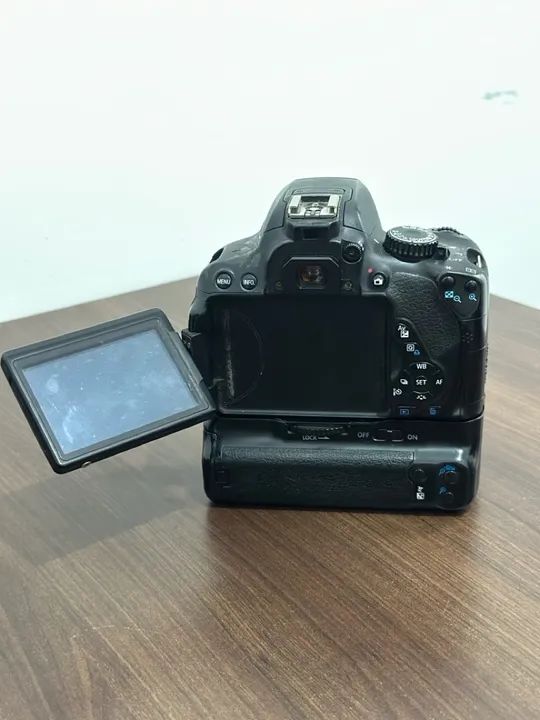 Câmera Canon EOS Rebel T4i - Foto 2