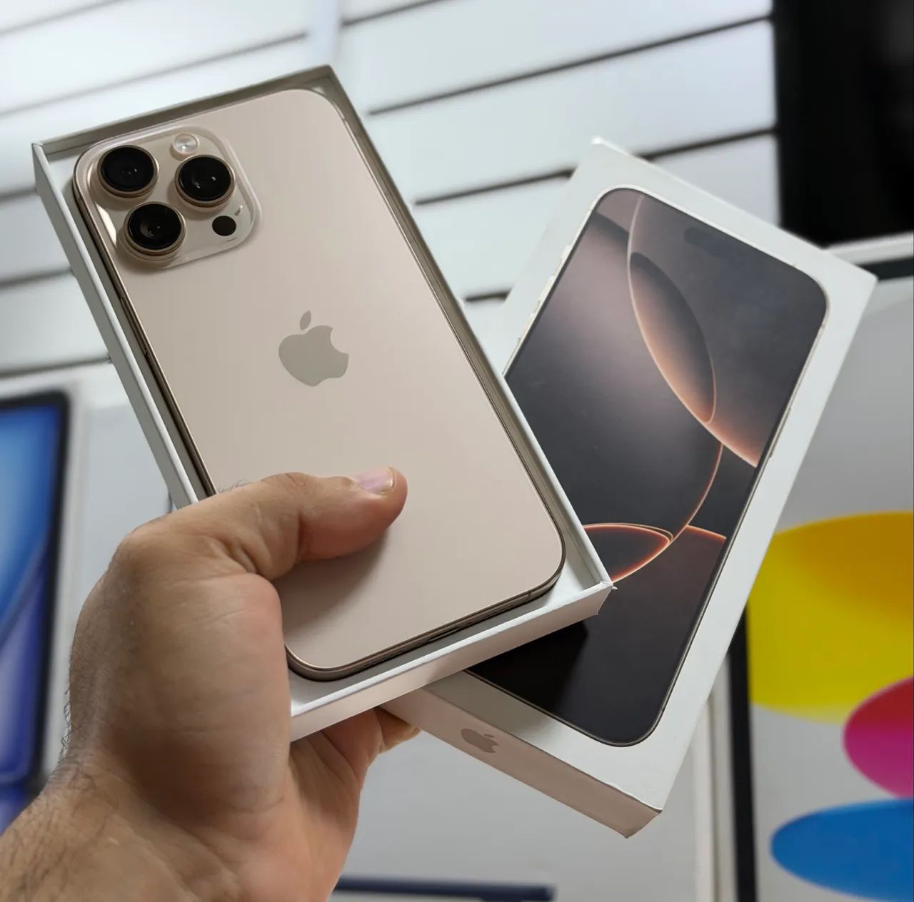 Iphone 16 pro max 256gb garantia Apple até: 07/08/2026, bateria