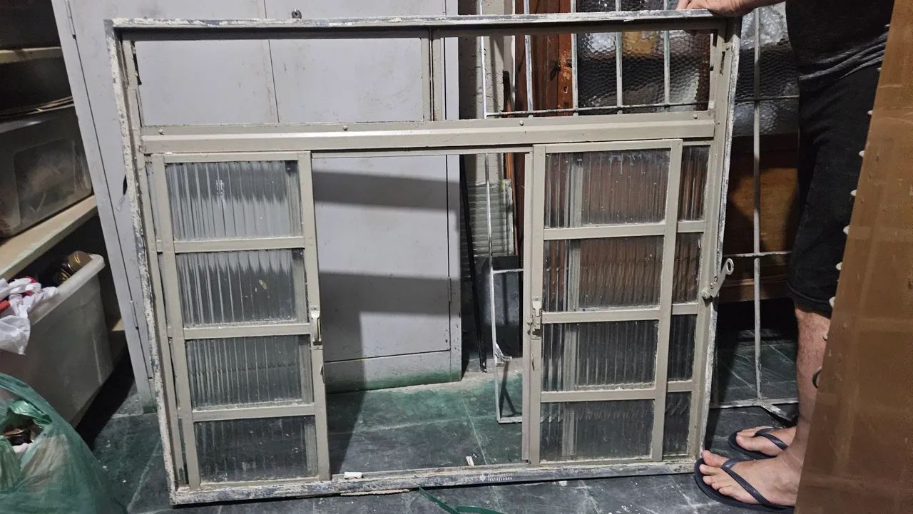 Janela metalon e Grade64840780092034120