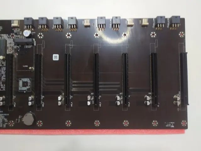 Placa mae com processador integrado e 8 x Entradas de placa de video, aceito cartão - Foto 4
