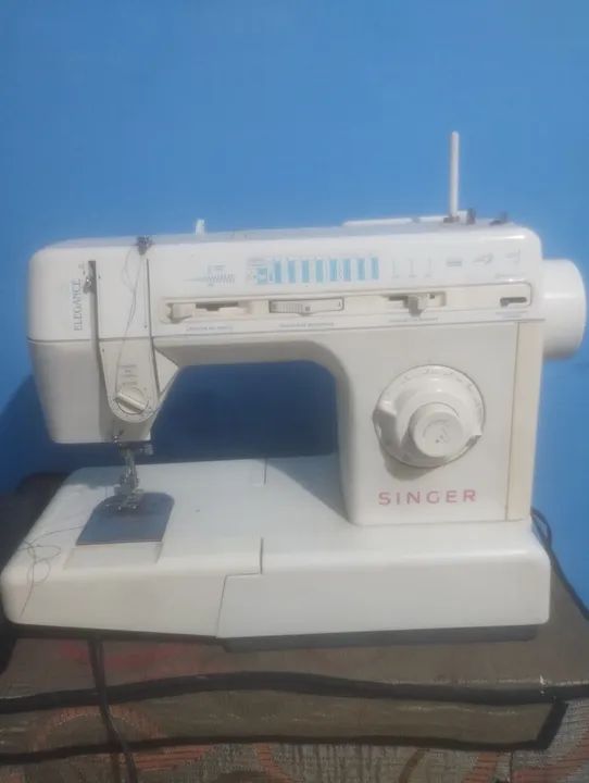 Máquina de costura  Singer 