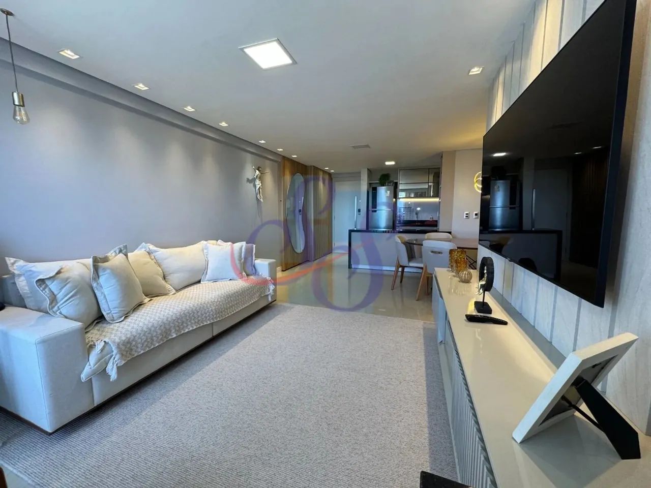 Apartamento mobiliado e com vista mar no bairro Cocó