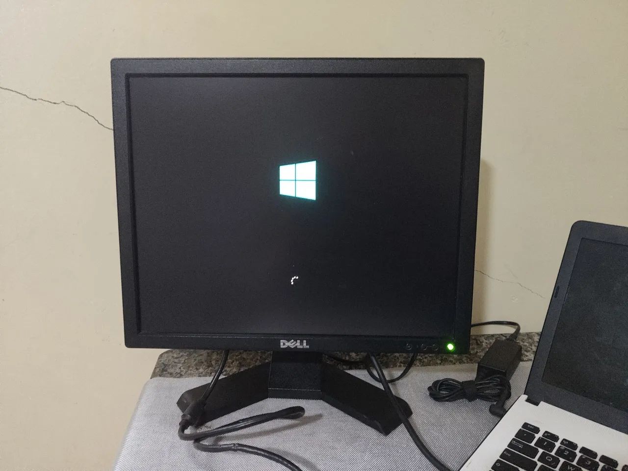 Monitor Dell com tela de 17 polegadas VGA  - Foto 2