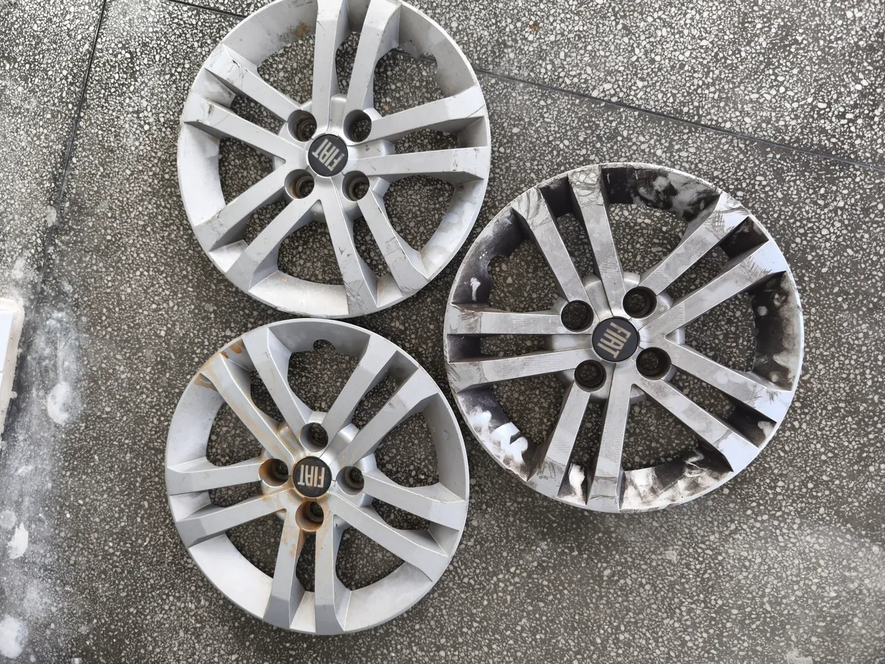 3 Calotas Fiat aro 14 usadas