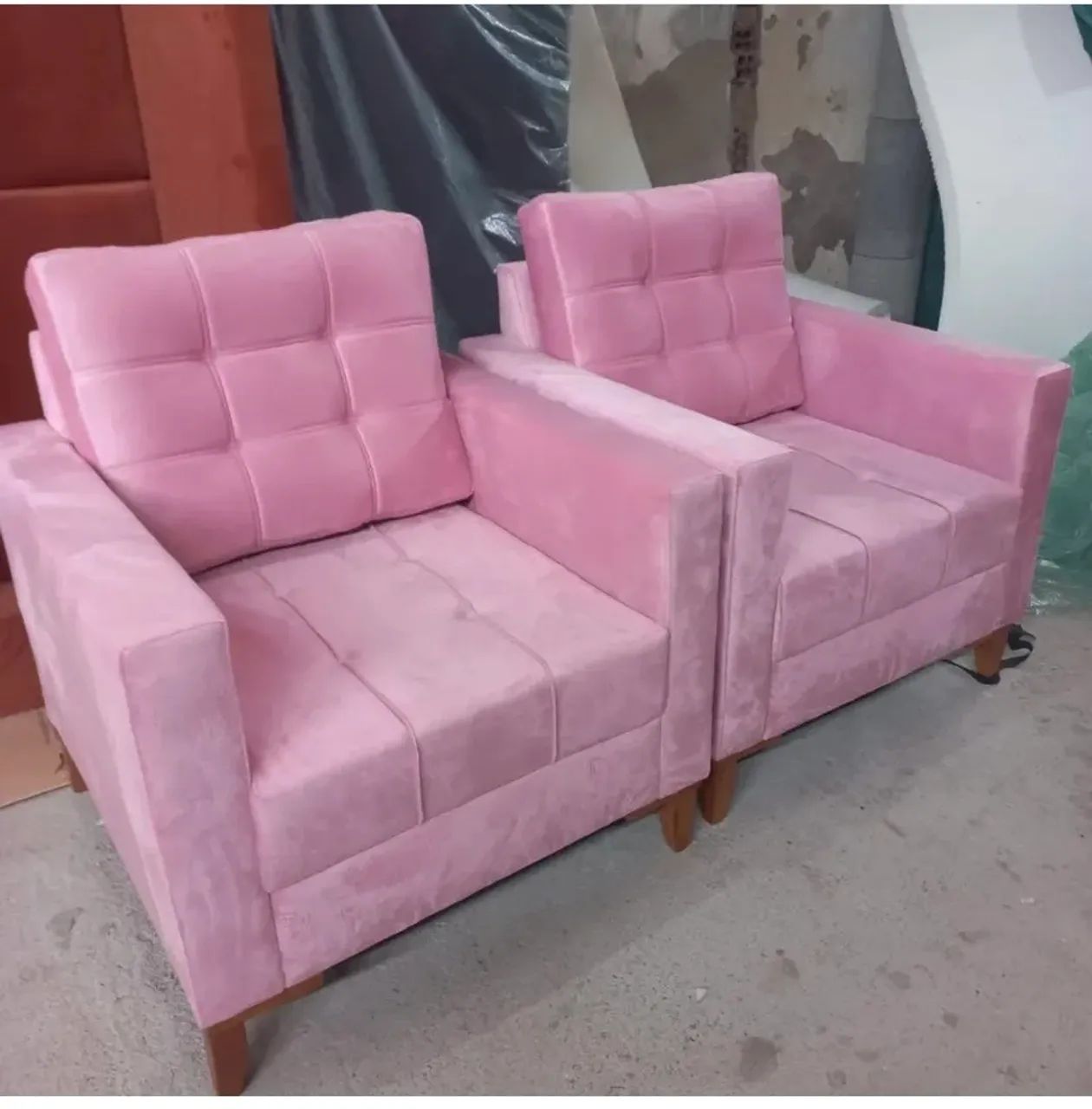 Poltrona retrô nova 