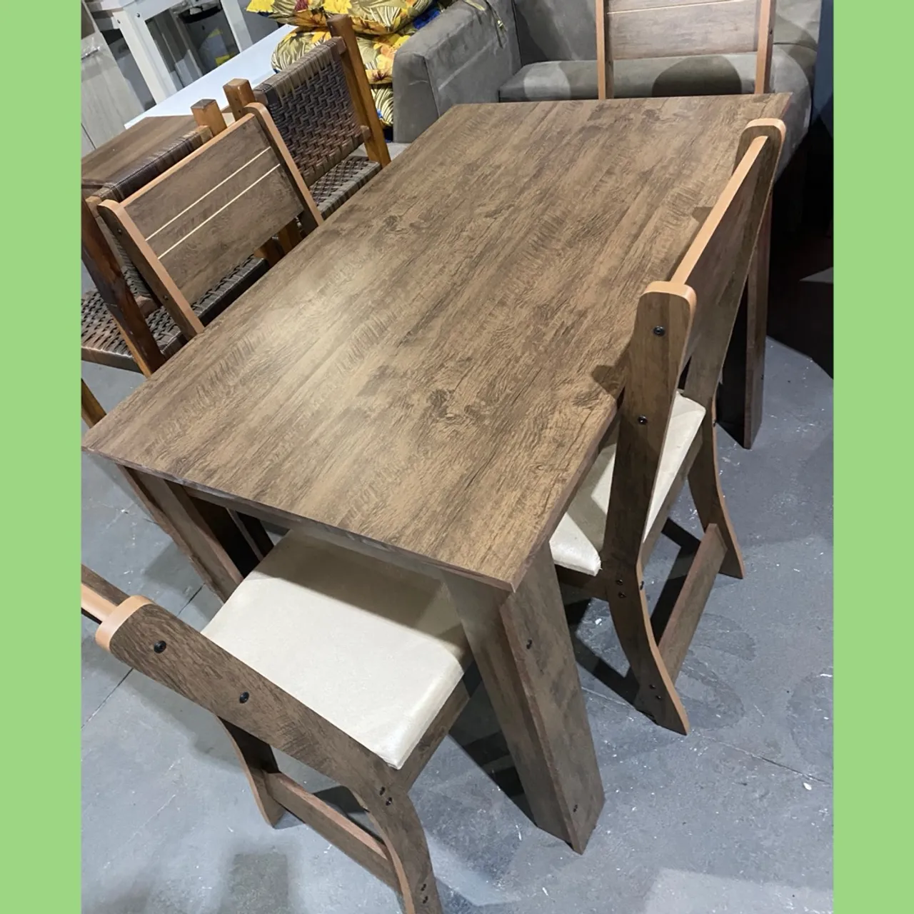 Mesa de Jantar com 4 cadeiras - entrego hoje 