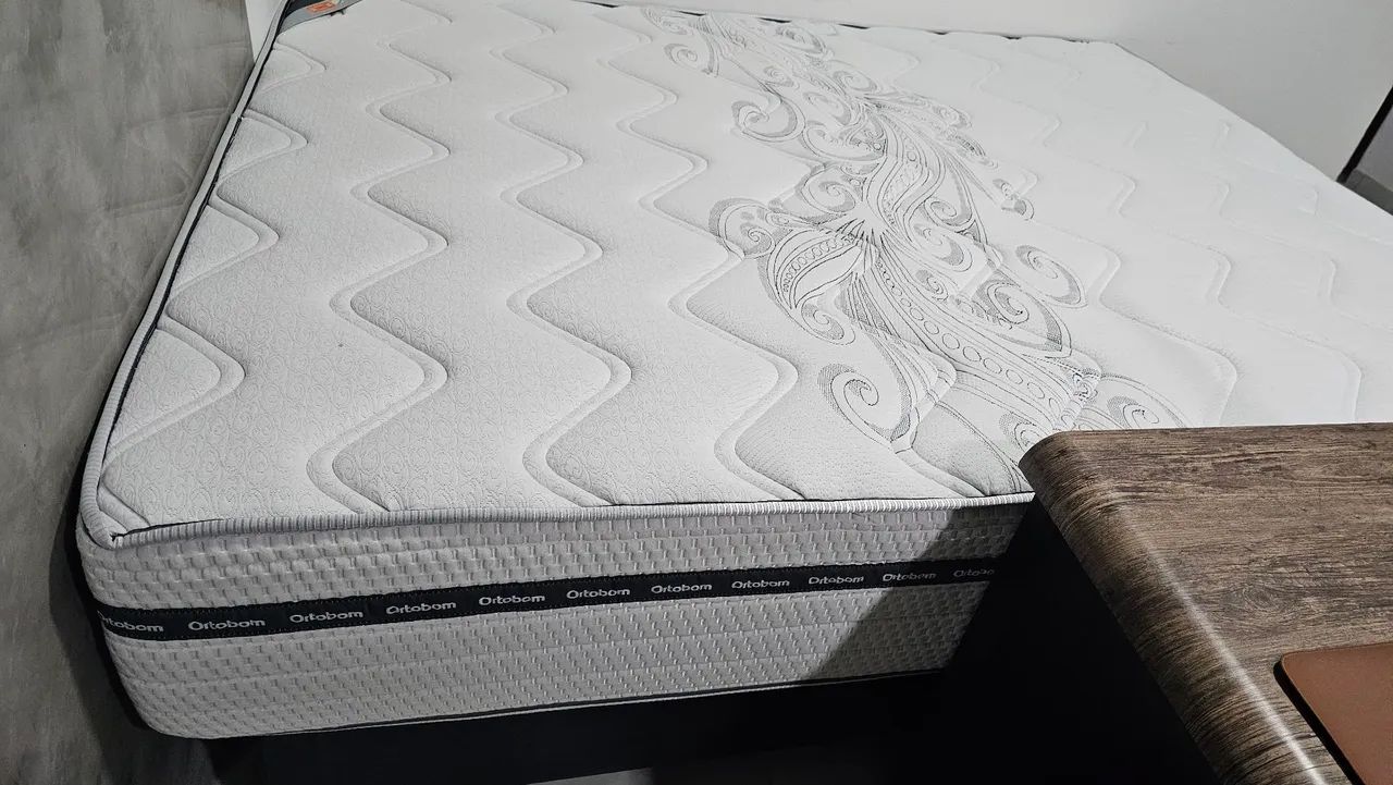 Colchão tamanho Queen.64842036813955121