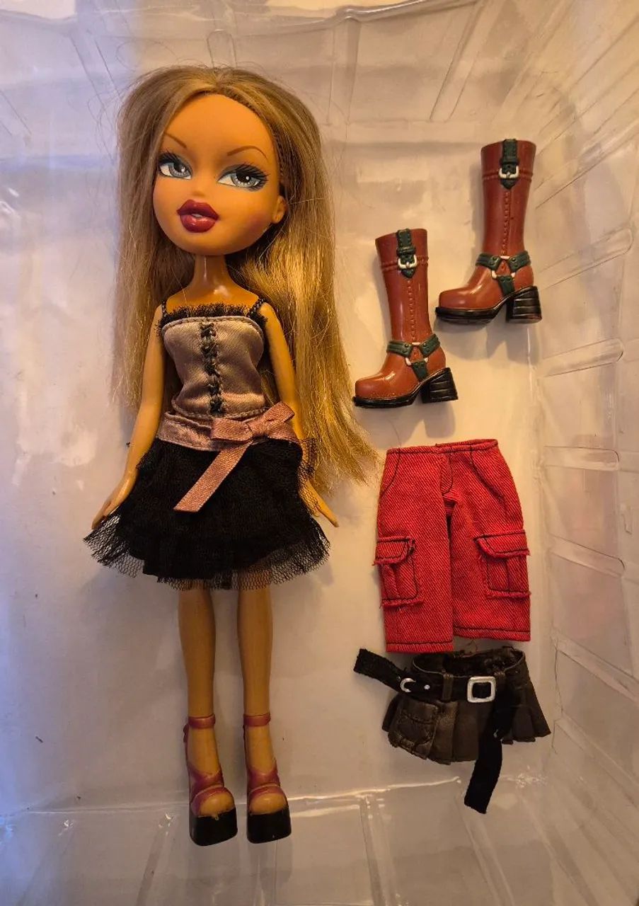 Boneca Bratz