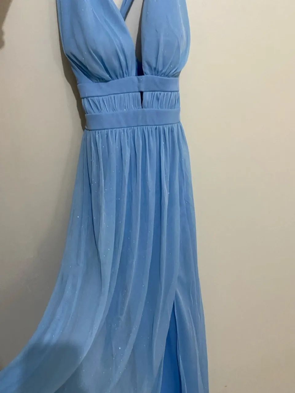 Vestido Azul com brilhos e fenda