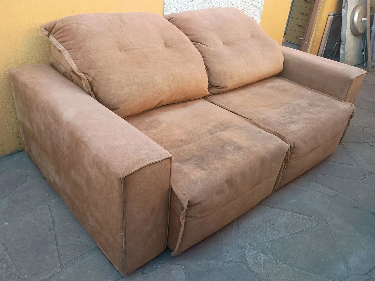 Retractable and Reclining Sofa!64520803193217123