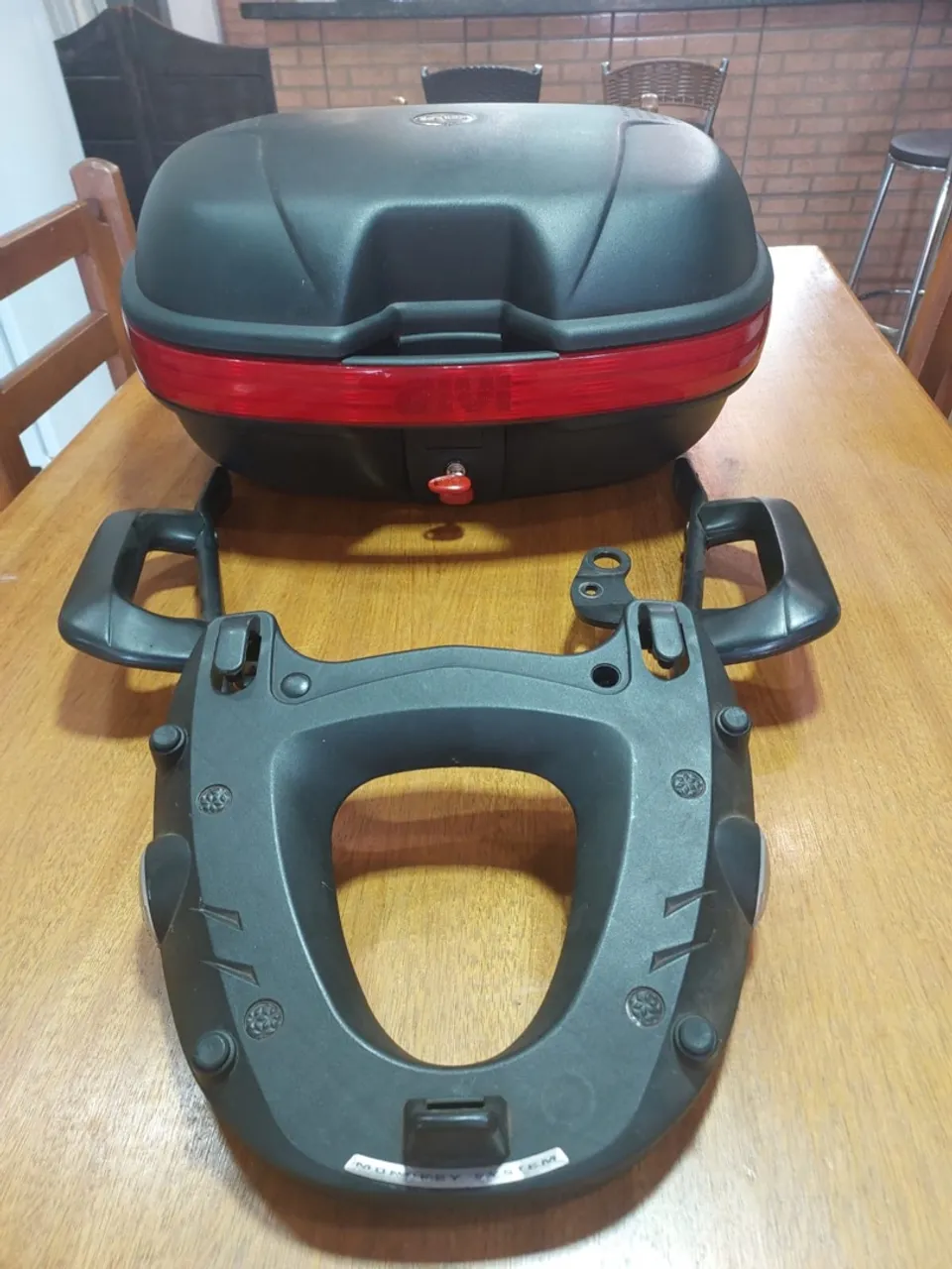 Bagageiro + Suporte Givi Hayabusa