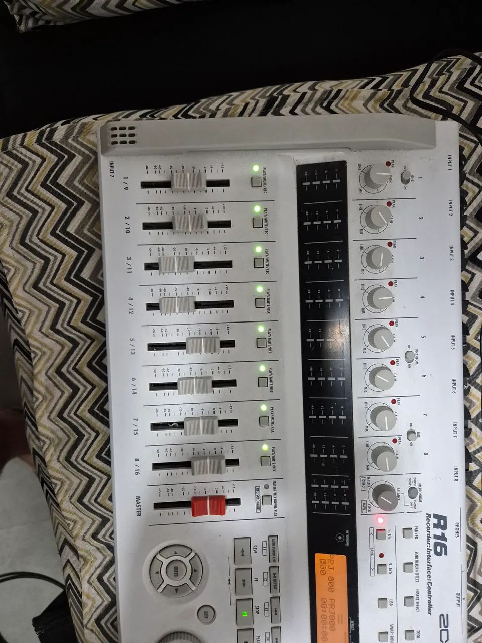MIxer Zoom R16 - Instrumentos musicais - Jardim Monte Kemel, São