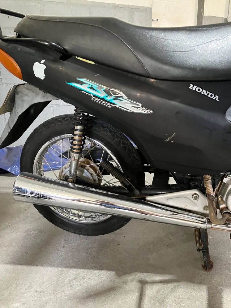 Honda Biz 100 Preta (2002) - Foto 10