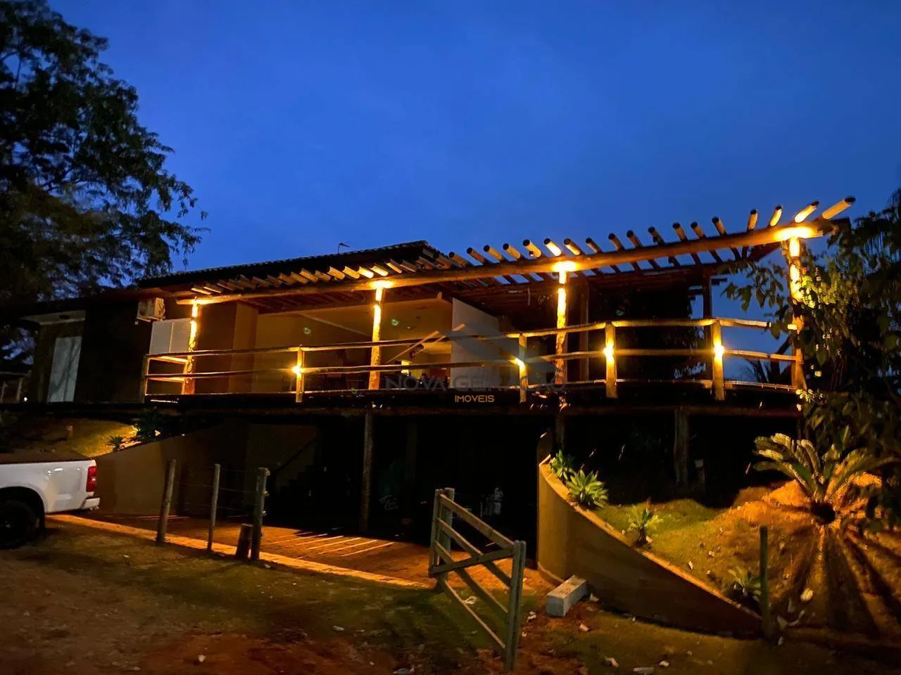 Rancho com 4 dormitórios, 350 m² - venda por R$ 1.900.000,00 ou aluguel por R$ 5.000,00/mê