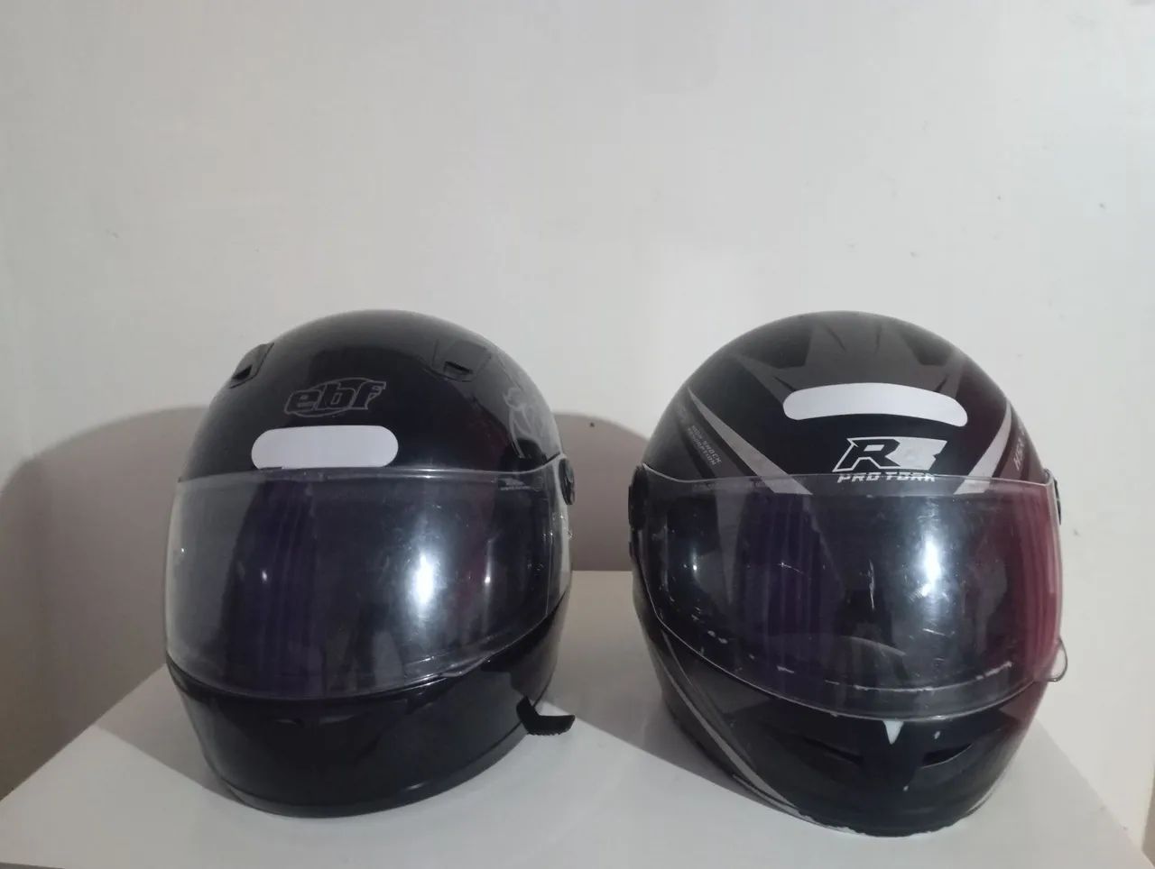 Vendo 2 capacetes *64842109298434120