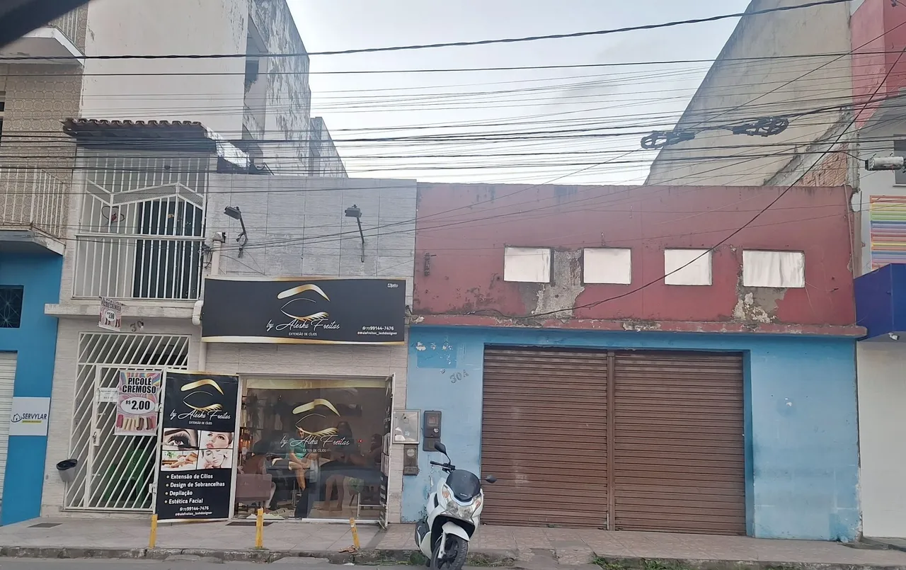 Imóvel com galpão