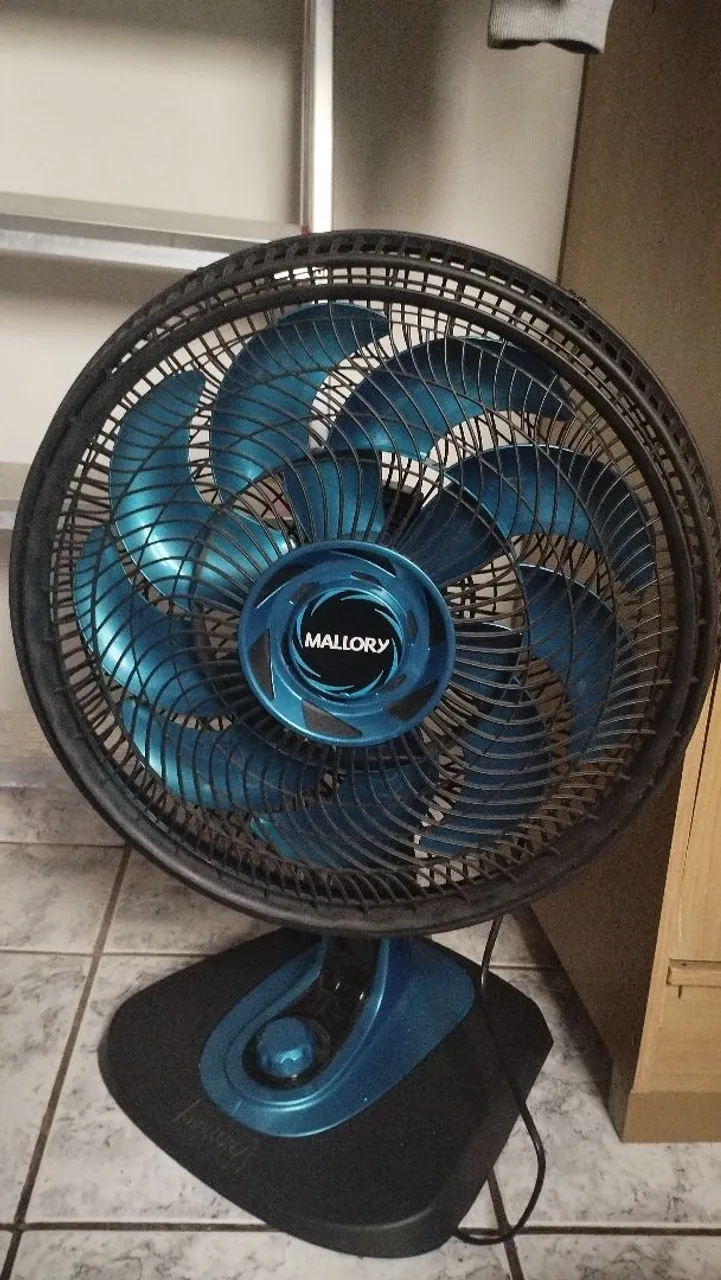 Ventilador Mallory de Mesa - Azul 8 hélice