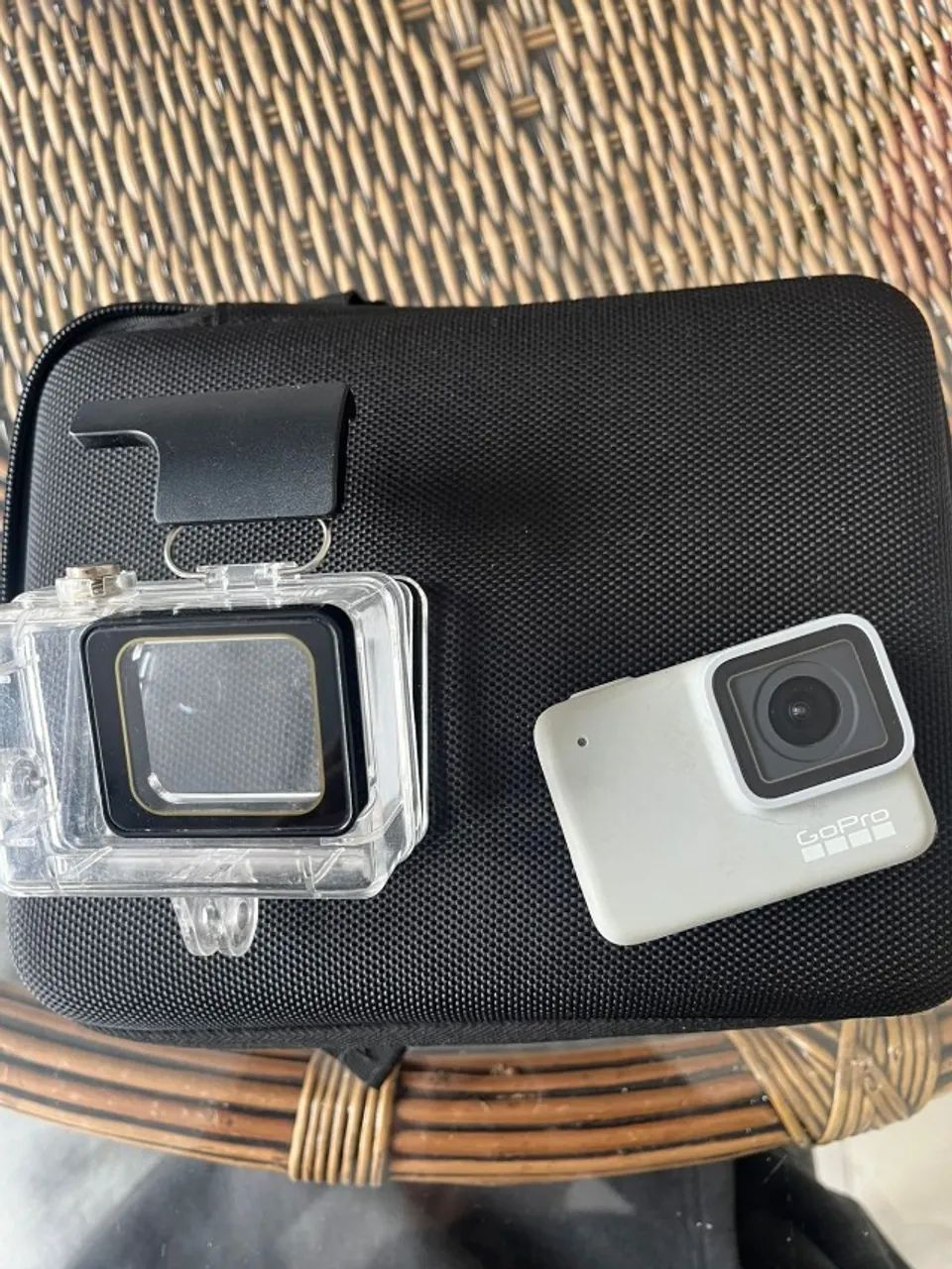 Go Pro 7 White - Usada em bom estado de conservação. - Foto 2