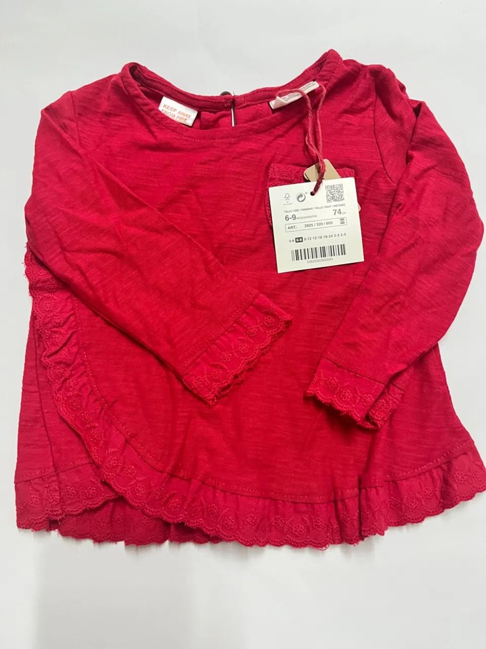 Camiseta infantil vermelha Zara 6 a 9m  - Foto 3