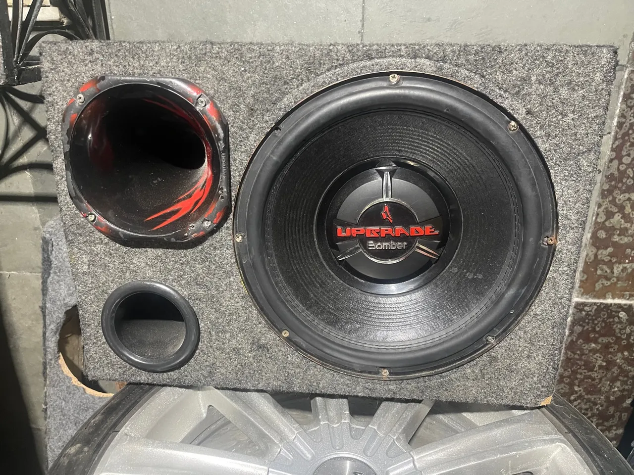Caixa de Som Upgrade Bomber