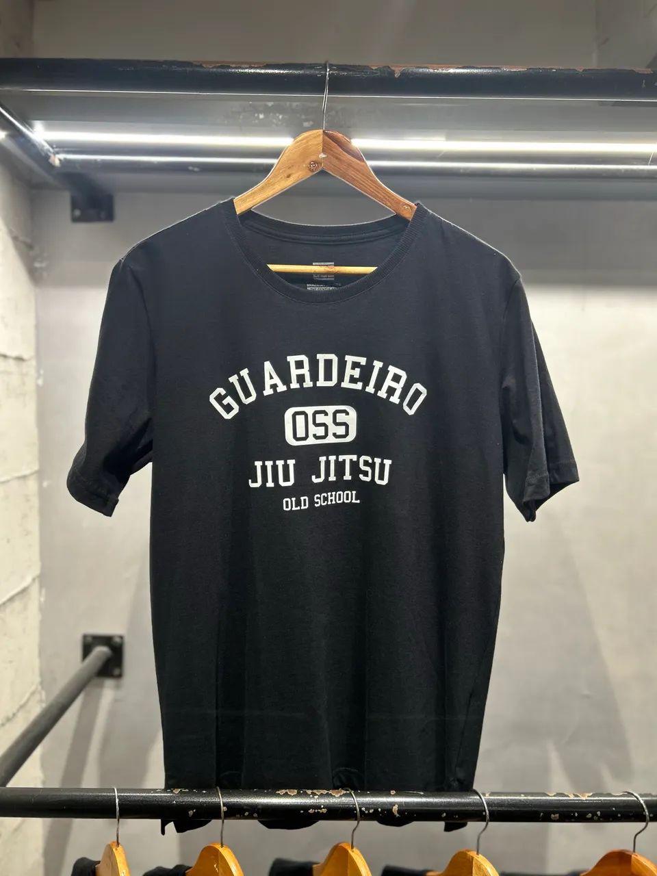 CAMISAS BASICAS E OVERSIZED OSS