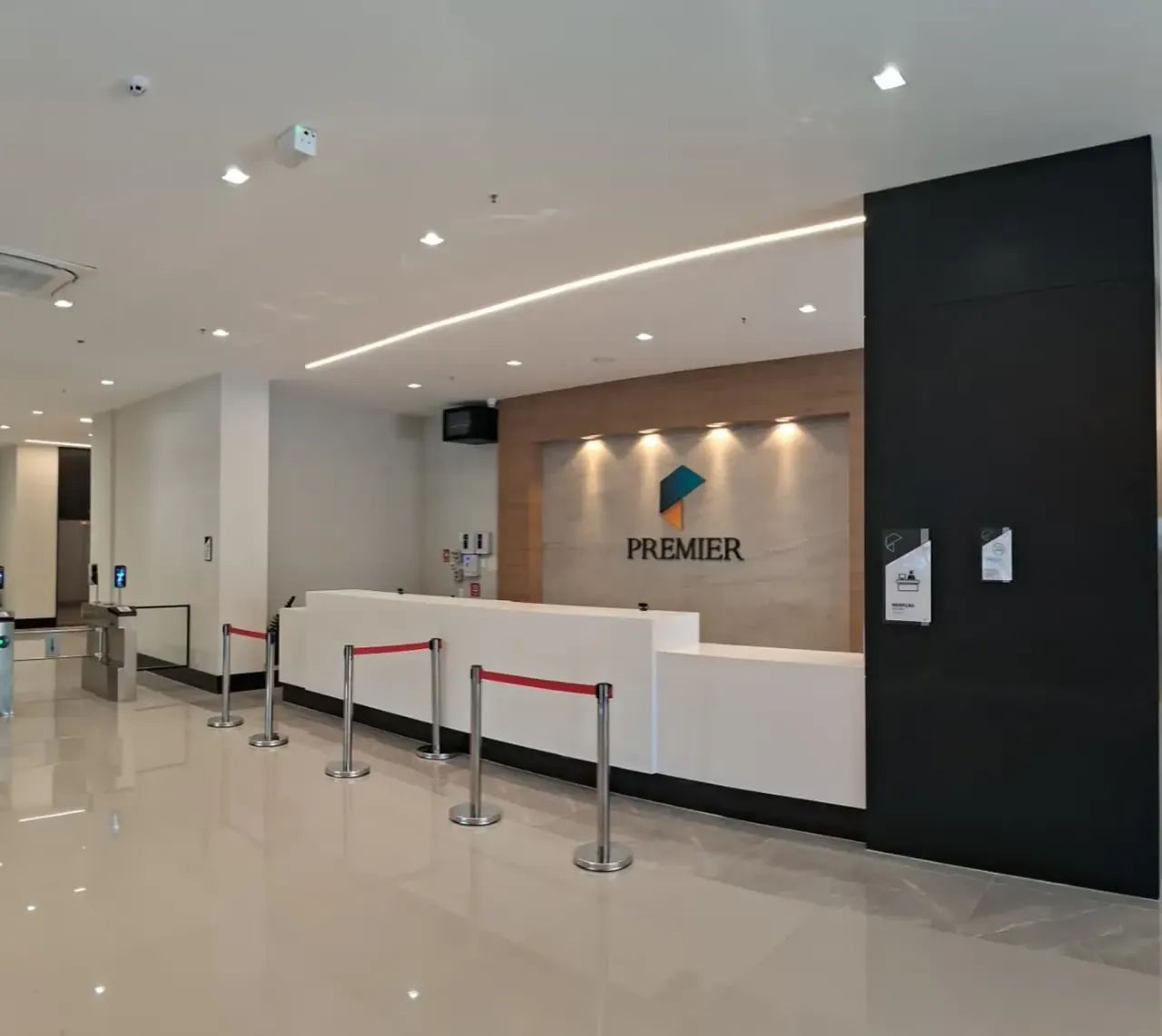 SALA COMERCIAL NO CENTRO MÉDICO - 2572 - Foto 3