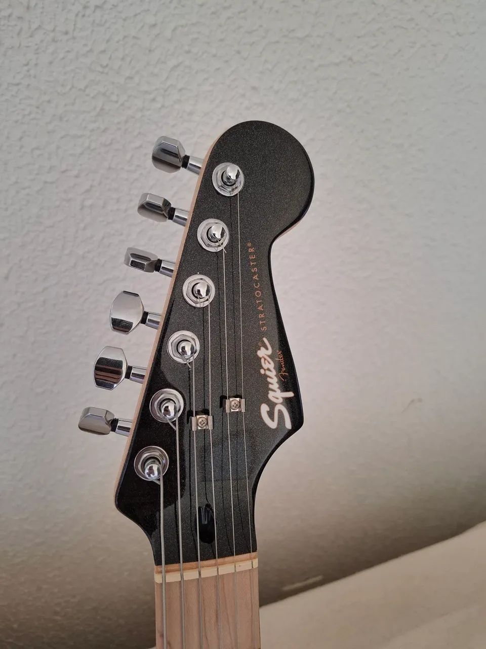 Guitarra Squier by fender série contemporary - Foto 5