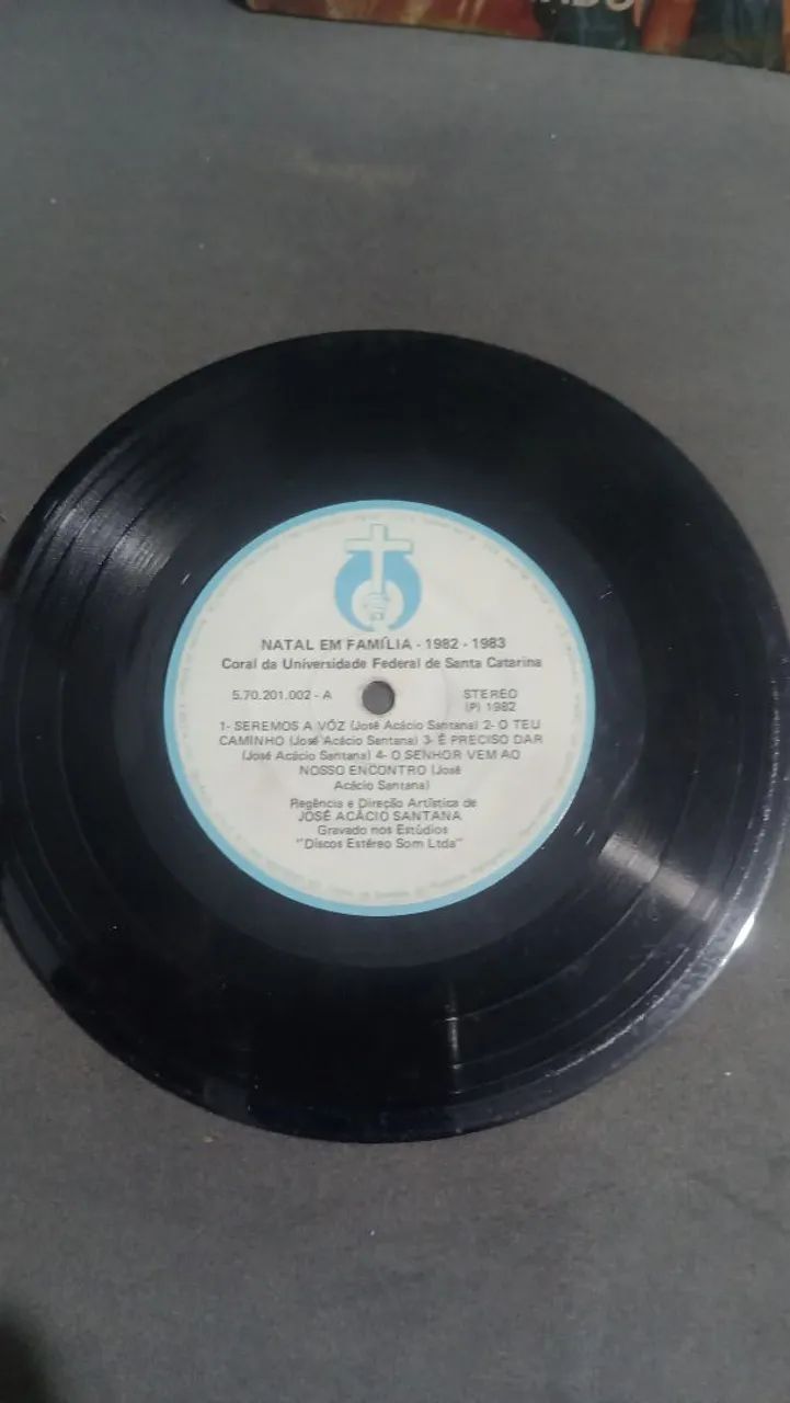 Discos de Vinil sem capa só 10 cada  - Foto 4
