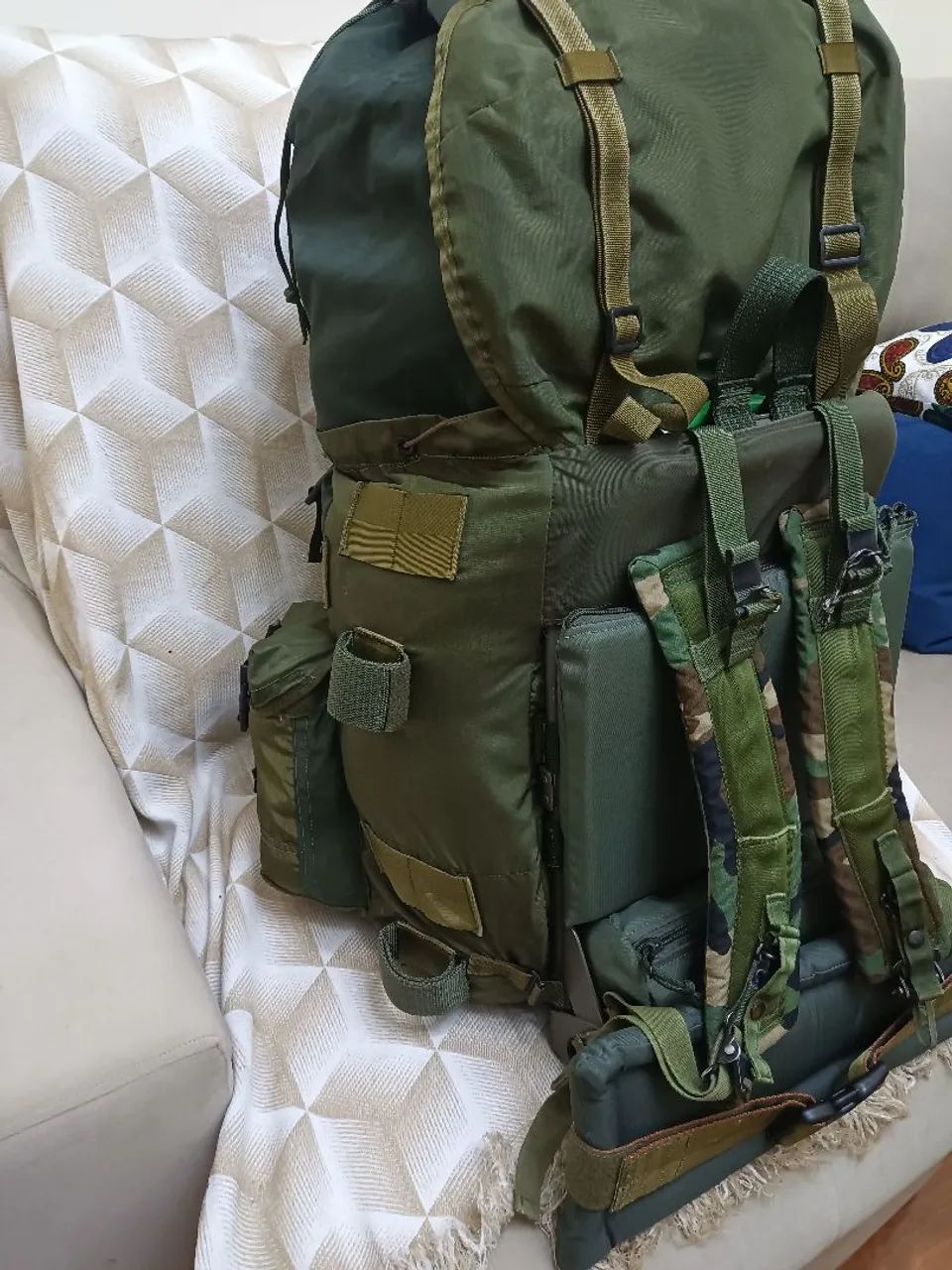 Mochila Americana original US ARMY GC GRANDE CAPACIDADE ALICE PACK MODOFICADA / EXPANDIDA  - Foto 6