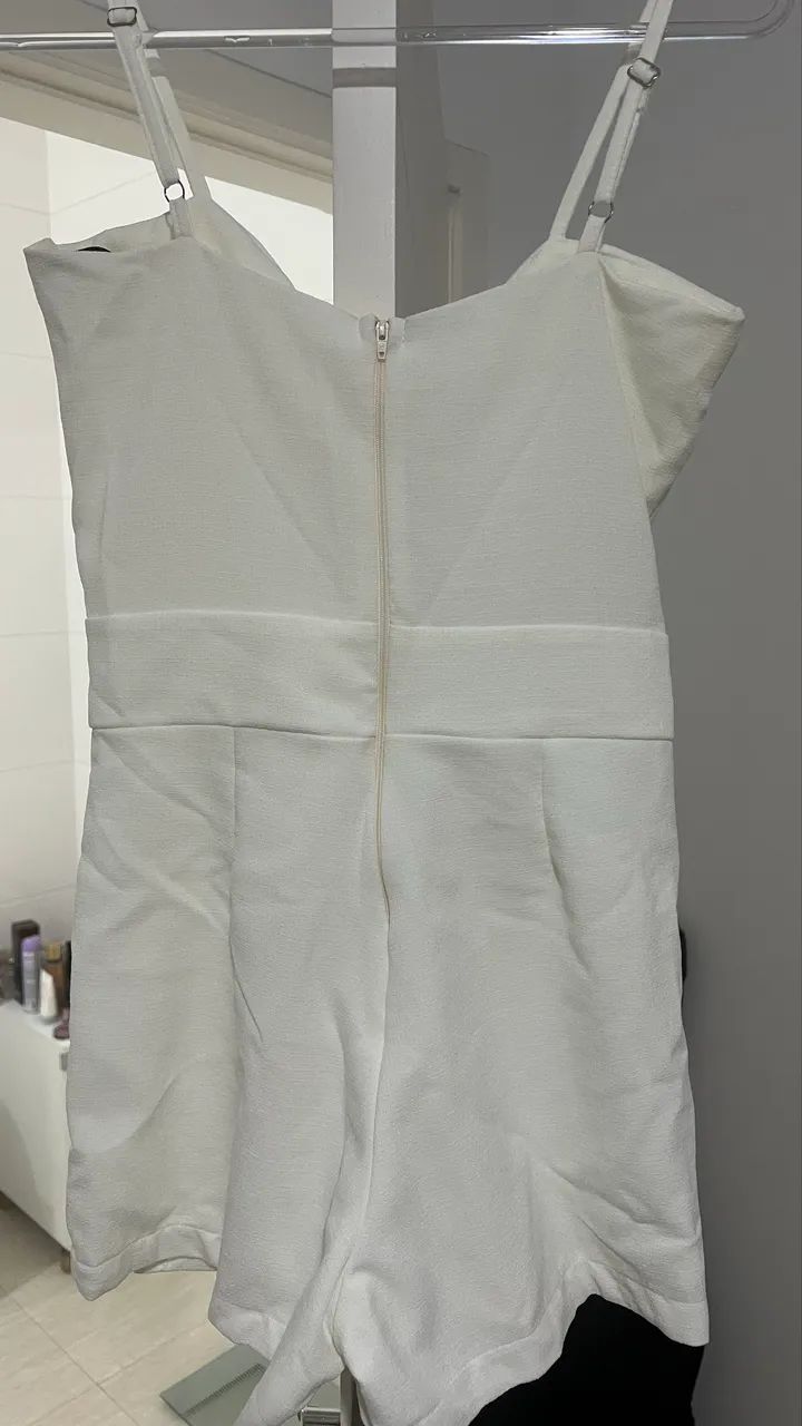 Vestido Branco (estilo macacãozinho) tamanho 38 - Foto 2