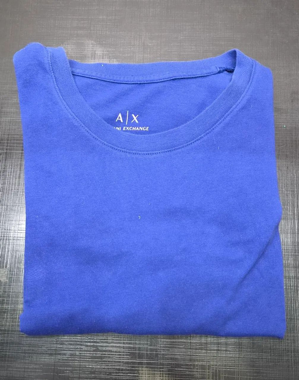 Camiseta Armani Exchange algodão Pima azul P  - Foto 4
