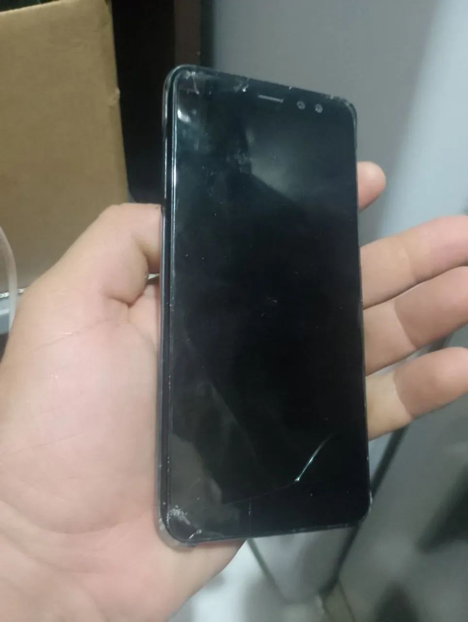 Celular Samsung J8( pra peças) - Foto 2