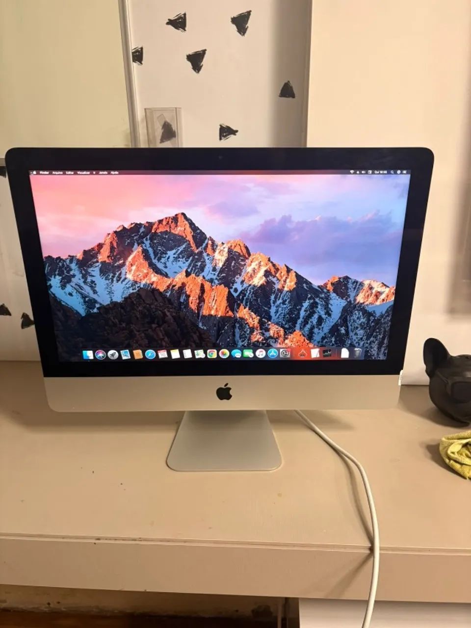 ? Apple iMac 21.5" - Intel Core i5 2.7 GHz / 8GB RAM 