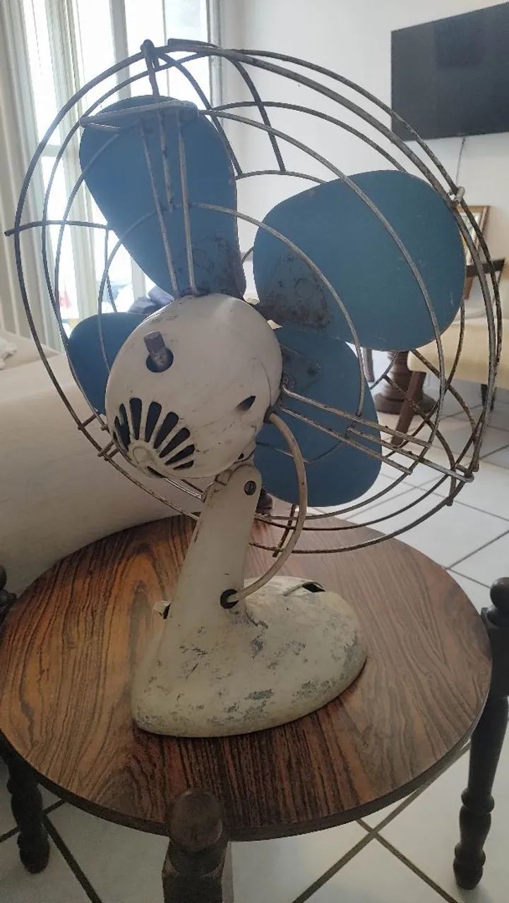Ventilador decorativo de mesa eletromar 1950  - Foto 3