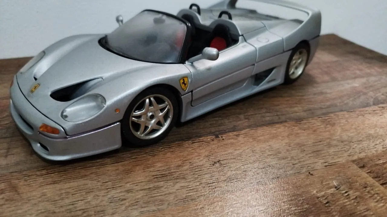 Miniatura 1.18 Porsche 911 Carrera RSR Turbo 2.1 1974 Autoart
