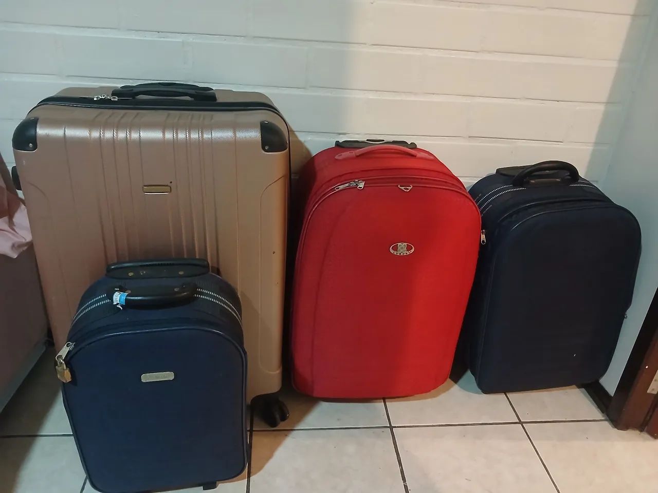 Mala vendo separadamente gigante grande média e pequena - Foto 2